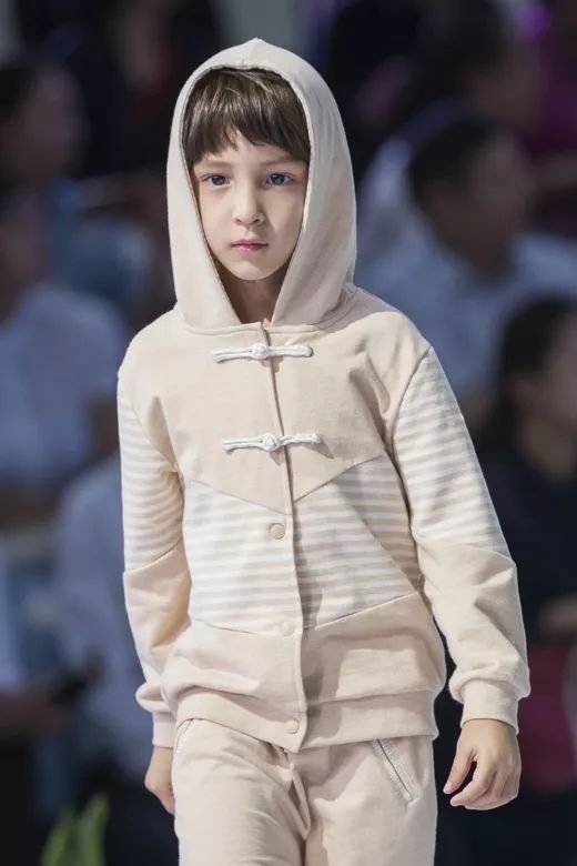 天彩公司攜Gretton童裝新品亮相北京時(shí)裝周，2019北京世園會(huì)特許商品同臺(tái)閃耀